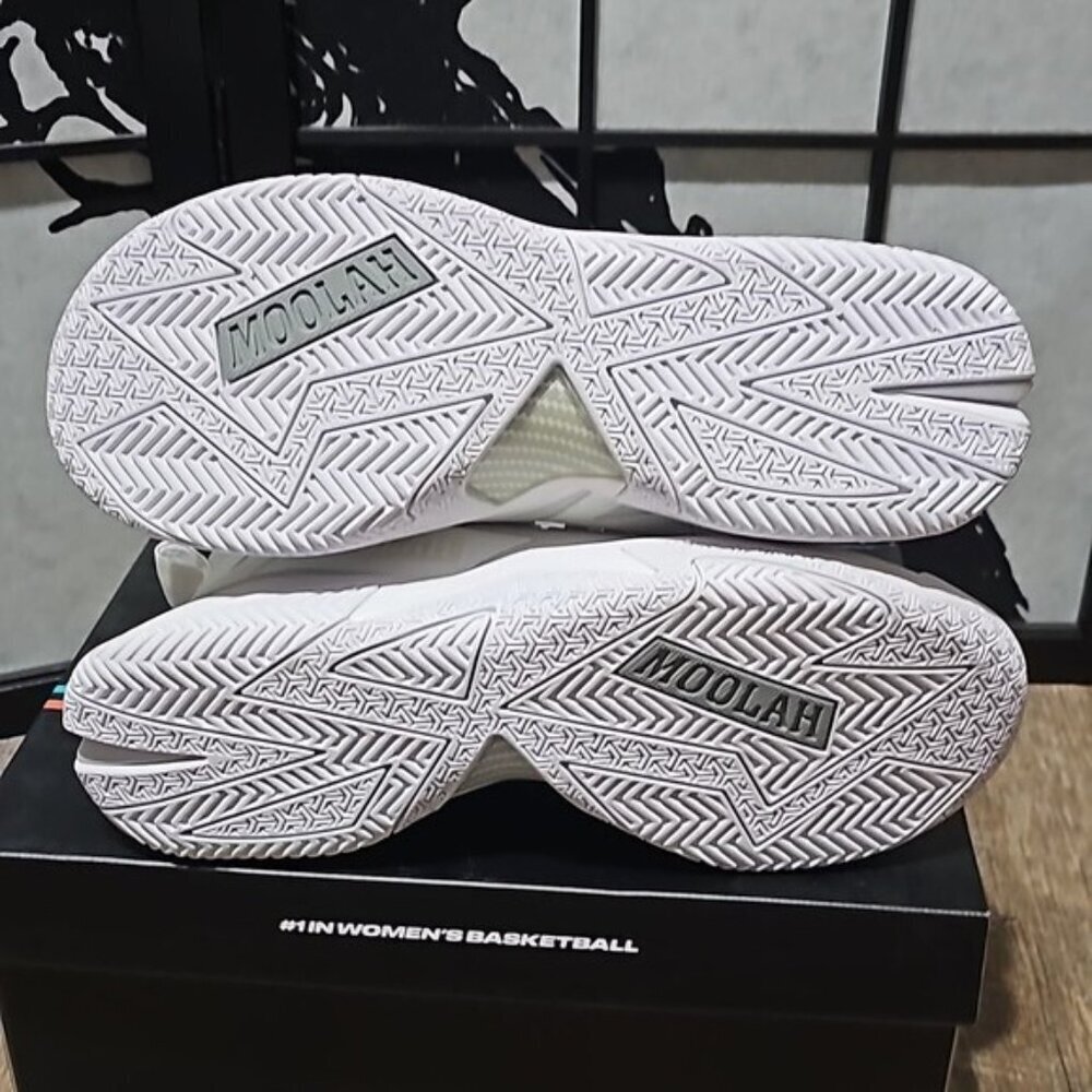 Moolah Women's Triple Double White House Basketball Shoes New Size 8.5 NWB WNBA - Picture 12 of 12